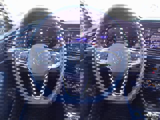 Used 2024 Volkswagen Jetta SE image 12