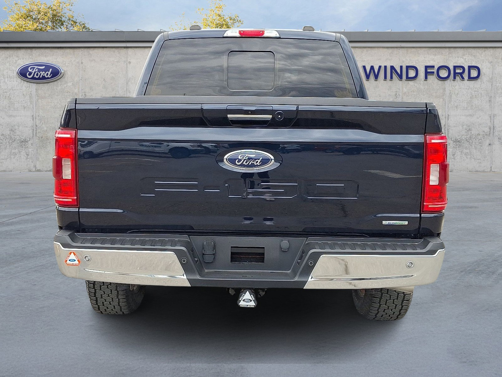 Certified 2022 Ford F150 XLT w/ Equipment Group 302A High image 3