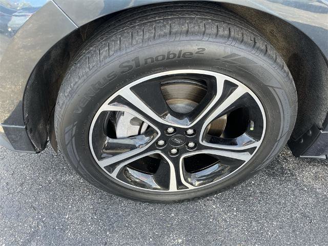 Certified 2022 Ford Edge ST image 10