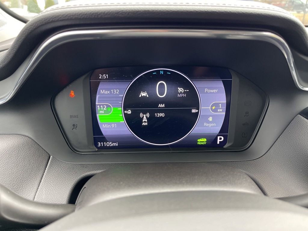 Used 2022 Chevrolet Bolt EUV LT w/ Convenience Package image 8