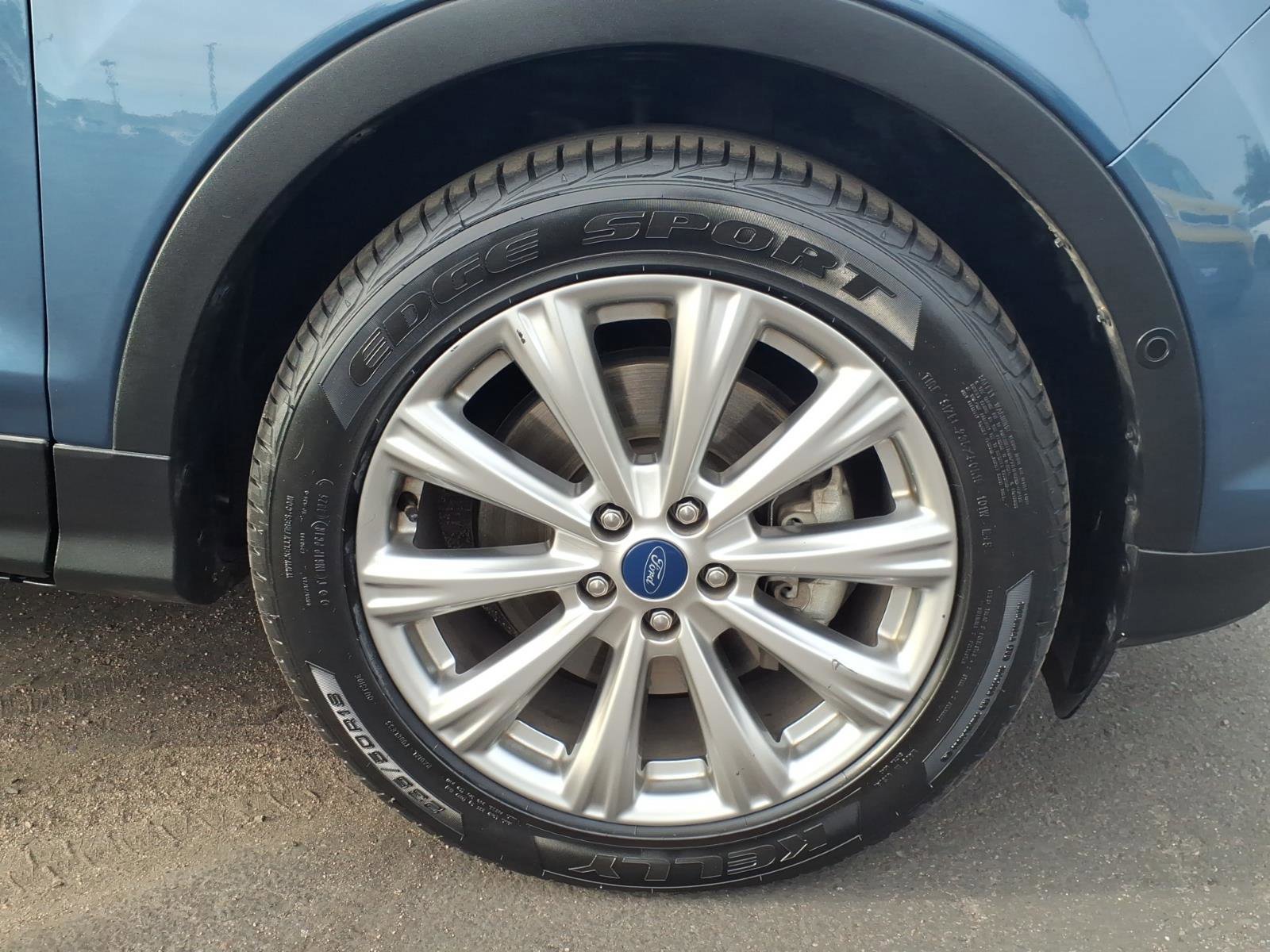 Certified 2018 Ford Escape Titanium w/ Ford Safe & Smart Package image 9