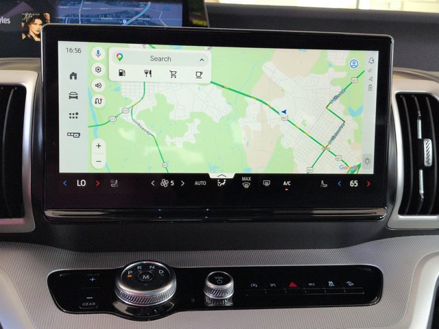 Certified 2025 Ford Expedition Active AWD/4WD image 24