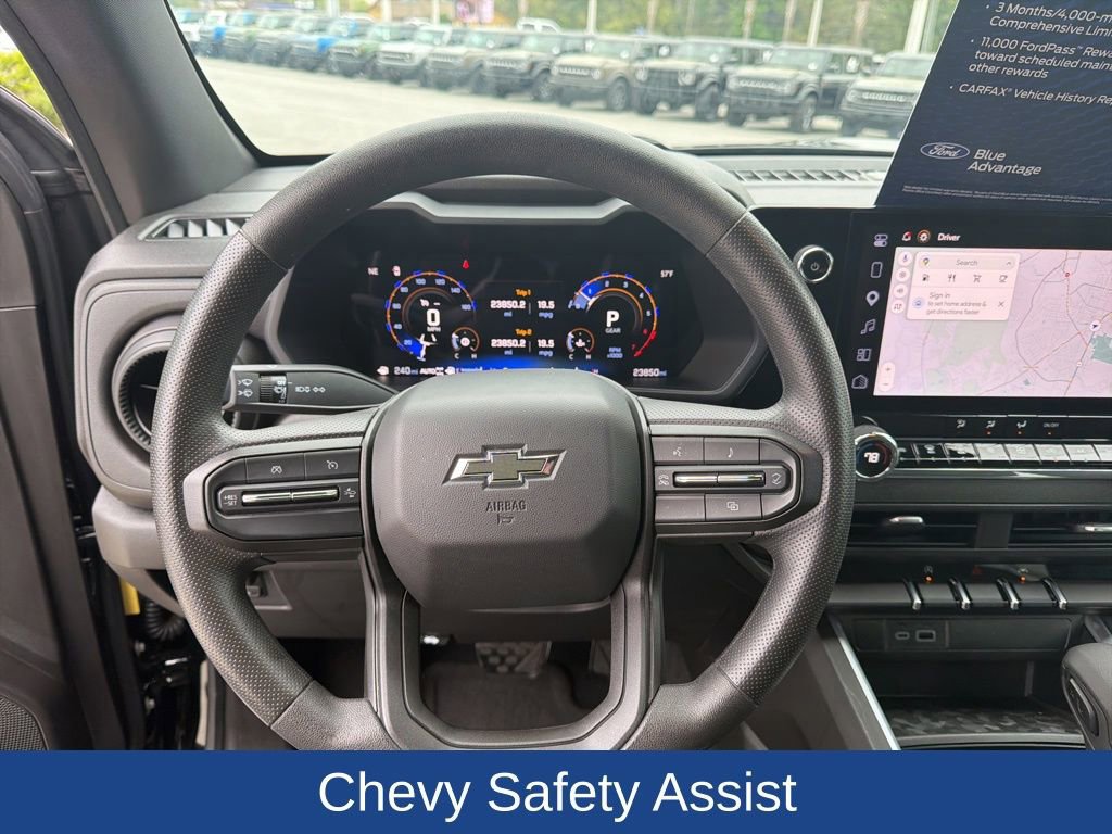 Used 2025 Chevrolet Colorado Trail Boss image 16