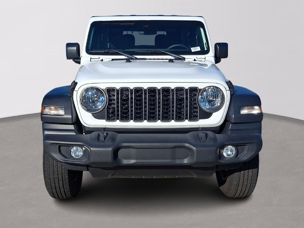 Used 2025 Jeep Wrangler Sport AWD/4WD image 2