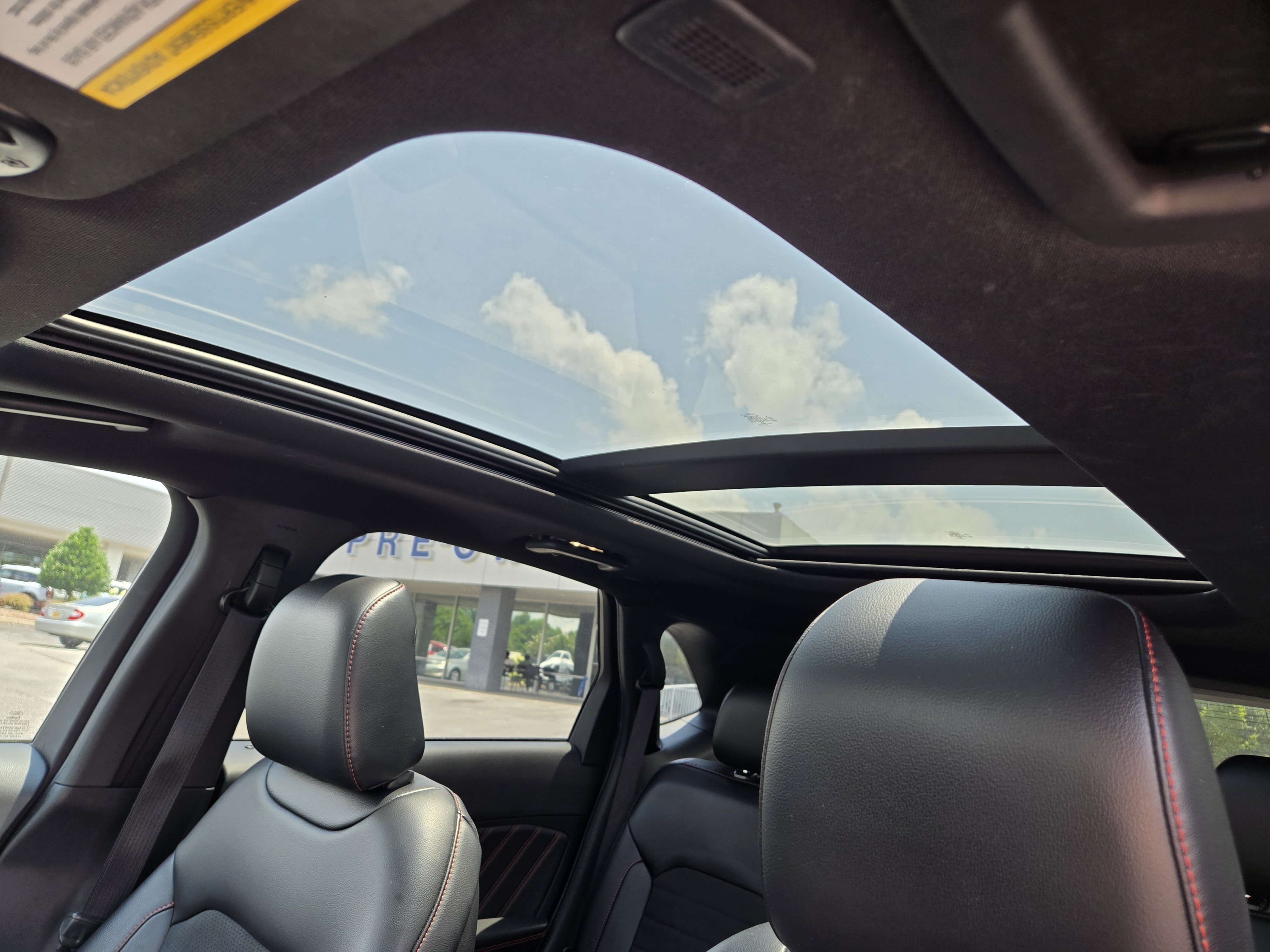 Certified 2020 Ford Edge ST-Line FWD image 18
