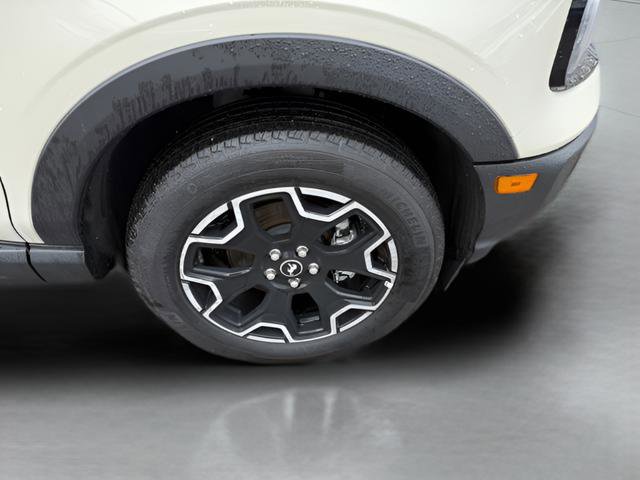 Certified 2025 Ford Bronco Sport Outer Banks w/ Outer Banks Tech Package+ AWD/4WD image 32