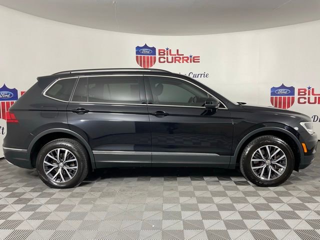 Used 2020 Volkswagen Tiguan SE w/ Panoramic Sunroof Package image 2