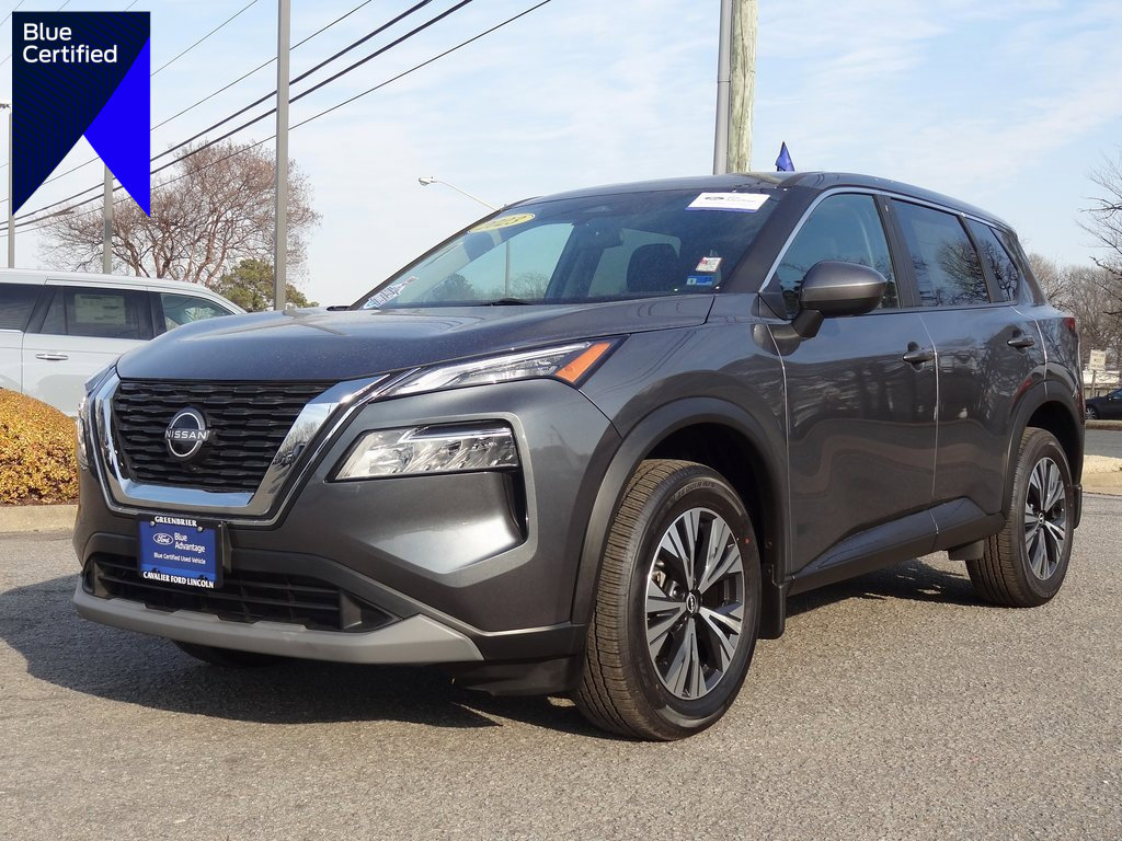 Used 2023 Nissan Rogue SV image 1