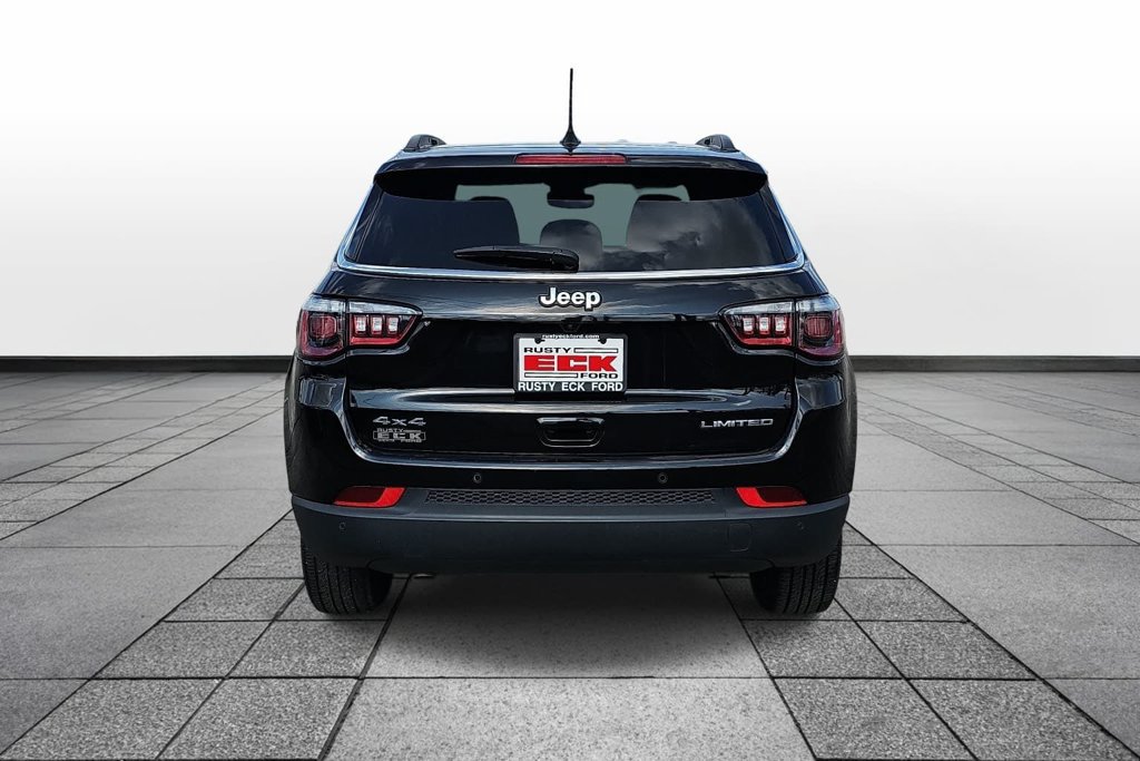 Used 2025 Jeep Compass Limited AWD/4WD image 6
