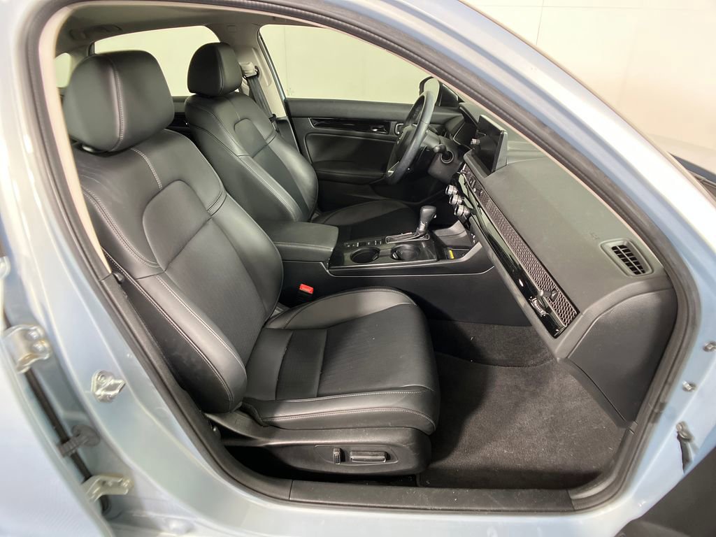 Used 2023 Honda Civic Touring image 10
