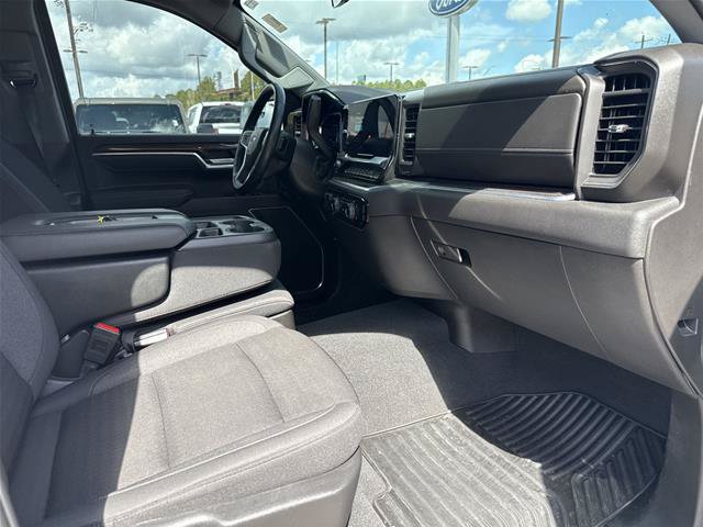 Used 2025 Chevrolet Silverado 1500 RST AWD/4WD image 19