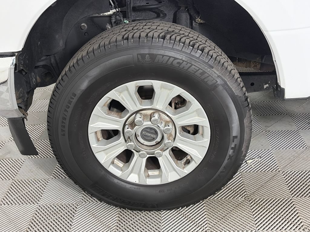 Certified 2022 Ford F250 XLT w/ XLT Value Package AWD/4WD image 8