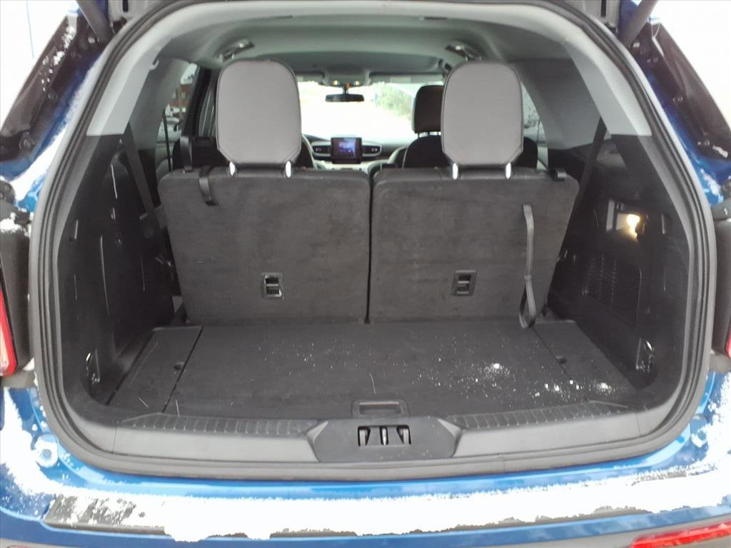 Certified 2023 Ford Explorer XLT w/ Equipment Group 202A image 10
