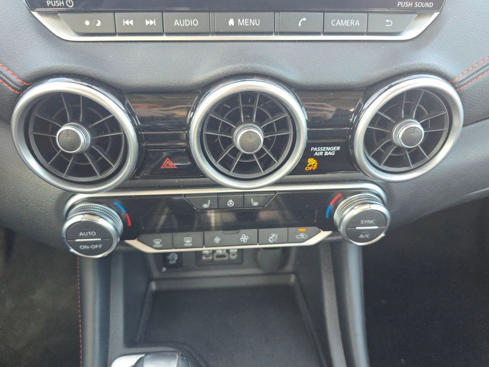 Used 2025 Nissan Sentra SR w/ SR Premium Package image 20