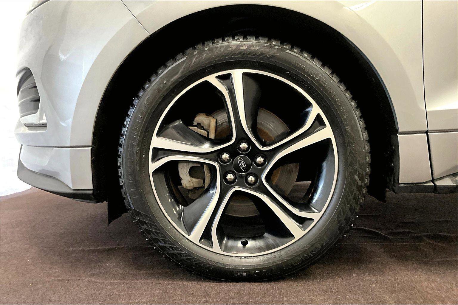 Certified 2022 Ford Edge ST image 8