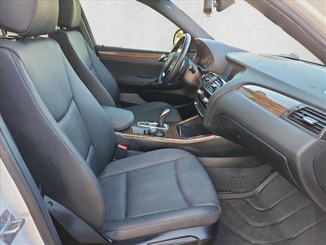 Used 2018 BMW X4 xDrive28i AWD/4WD image 16