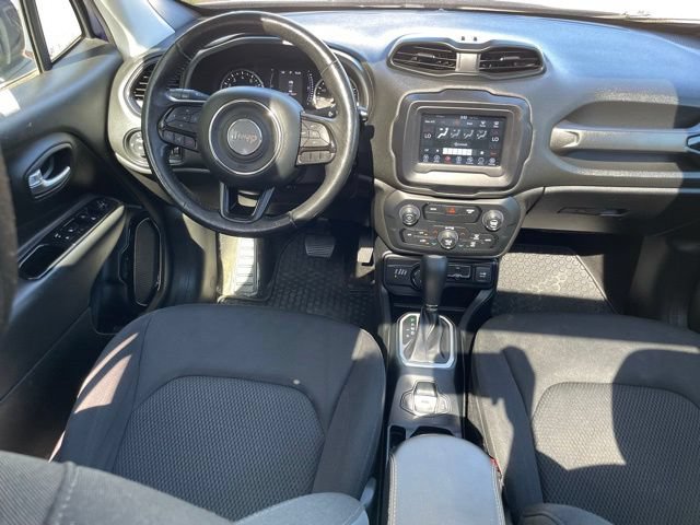 Used 2018 Jeep Renegade Altitude AWD/4WD image 9