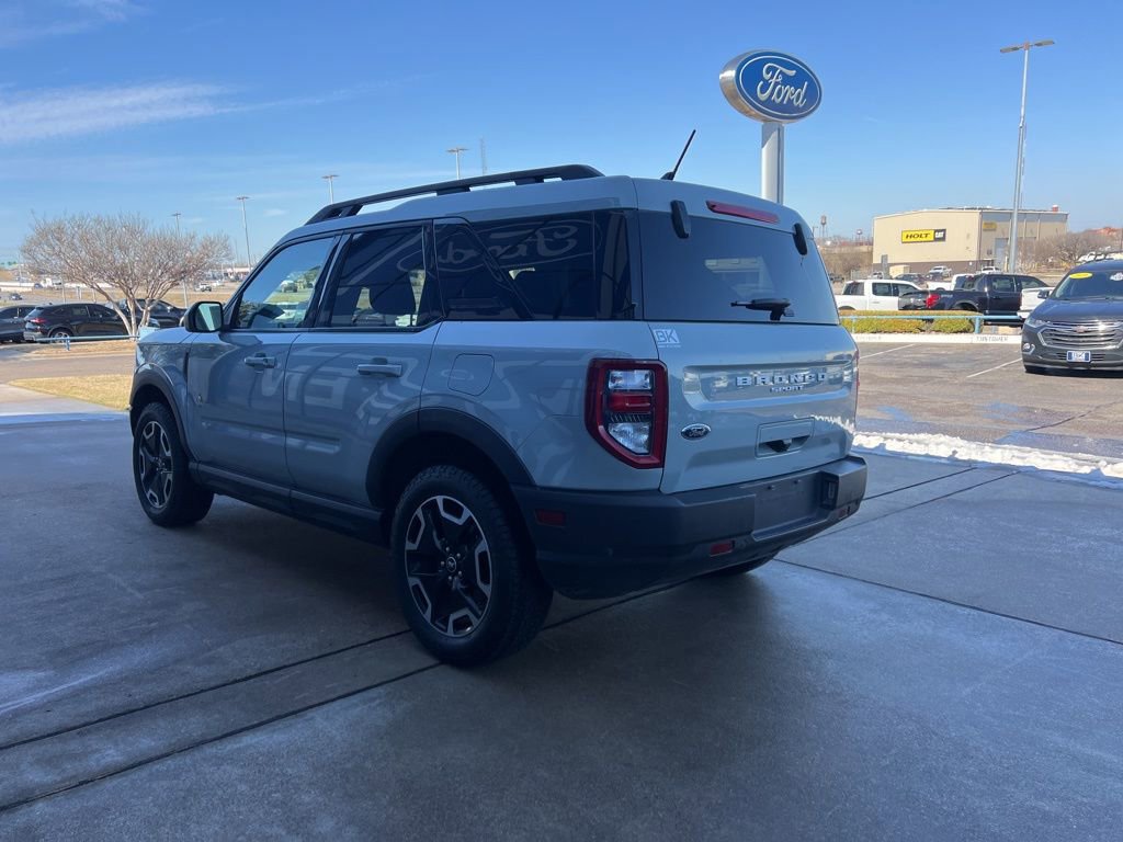 Certified 2023 Ford Bronco Sport Outer Banks w/ Tech Package image 2