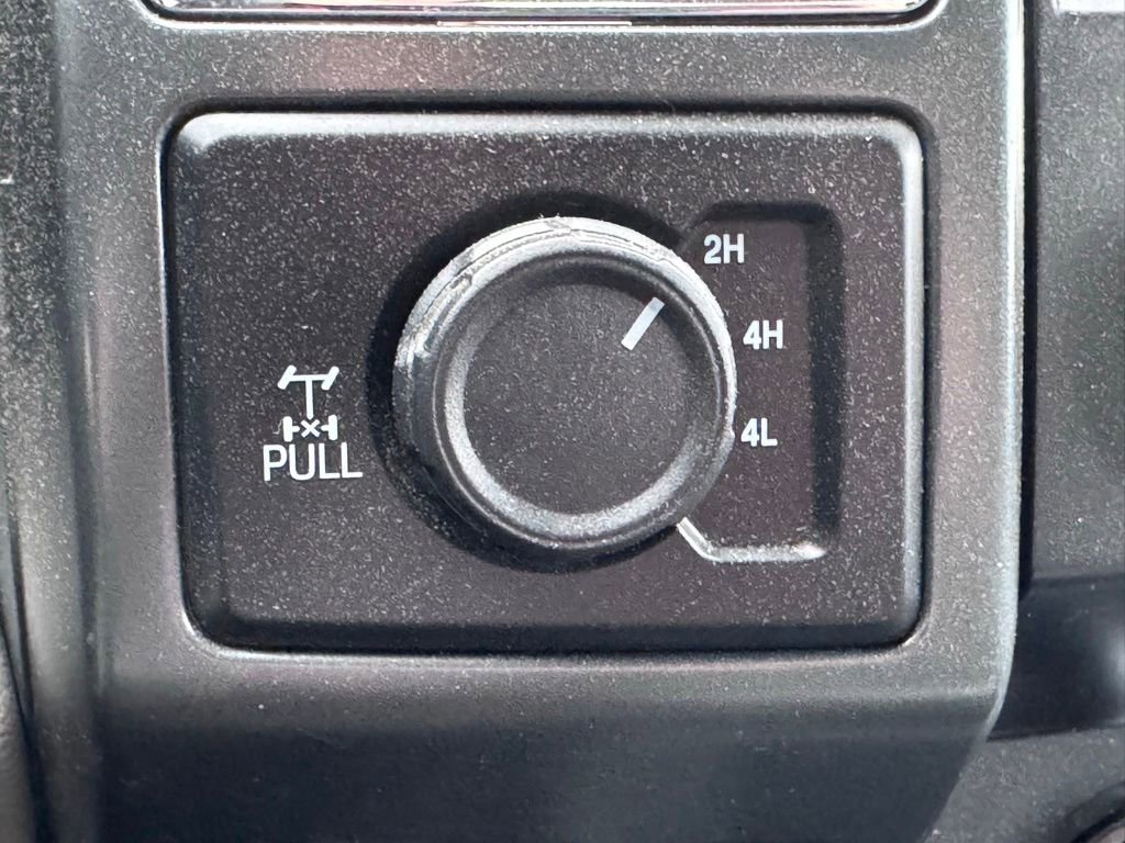 Certified 2022 Ford F350 XLT w/ XLT Premium Package AWD/4WD image 22