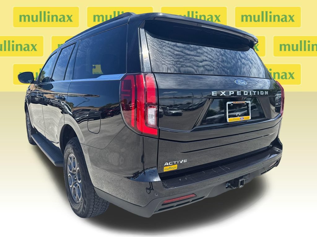 Certified 2025 Ford Expedition Active RWD image 9