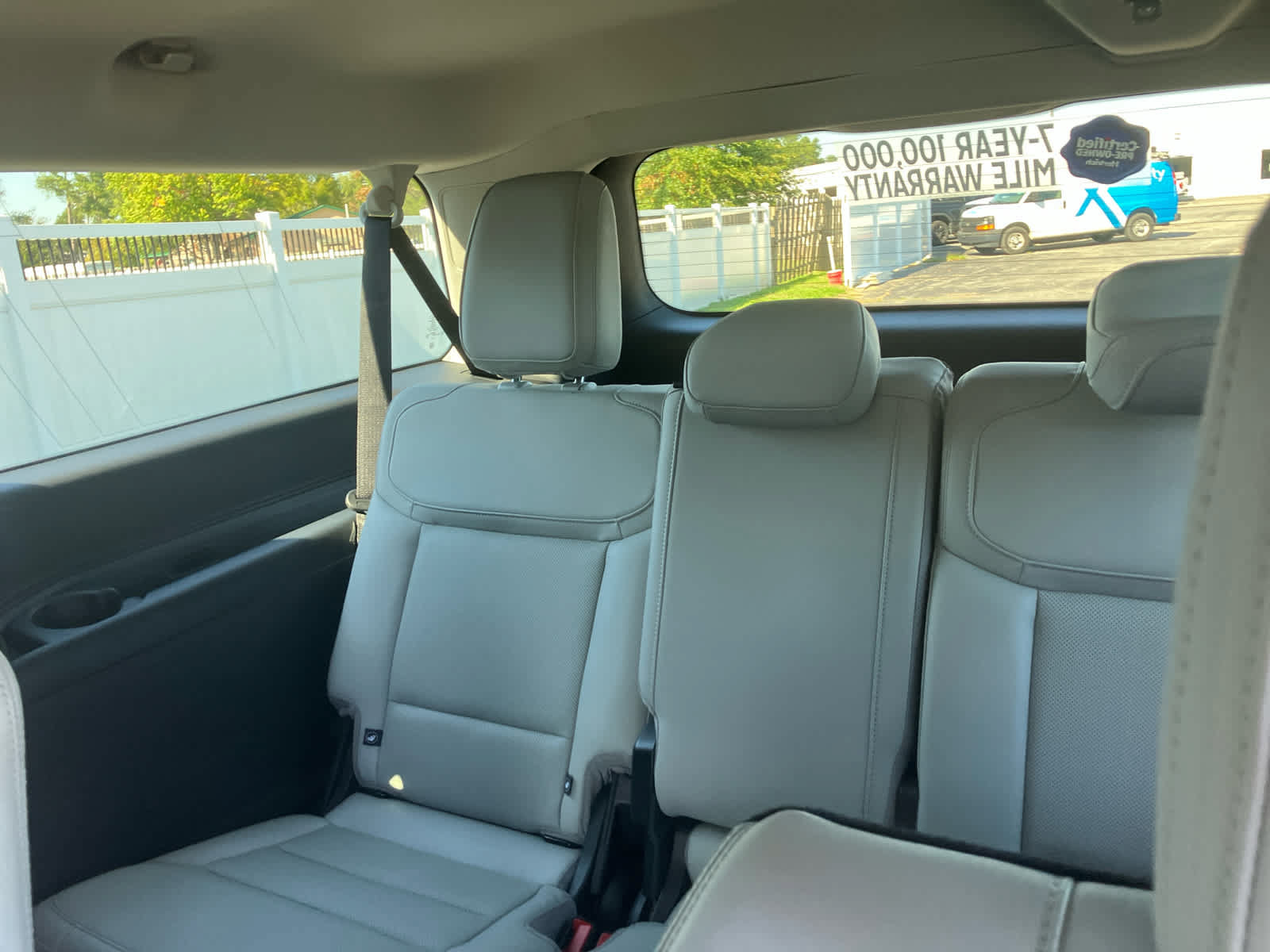 Certified 2025 Ford Expedition Max Platinum w/ Driver's Package AWD/4WD image 8
