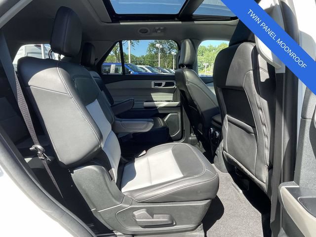 Certified 2023 Ford Explorer XLT w/ Equipment Group 202A RWD image 29
