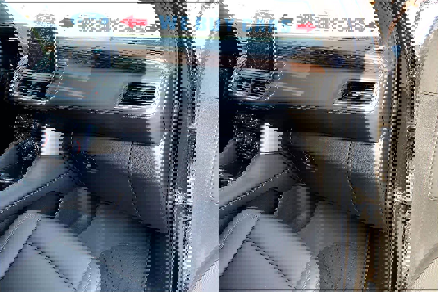 Used 2023 Chevrolet Tahoe Z71 w/ Luxury Package image 18