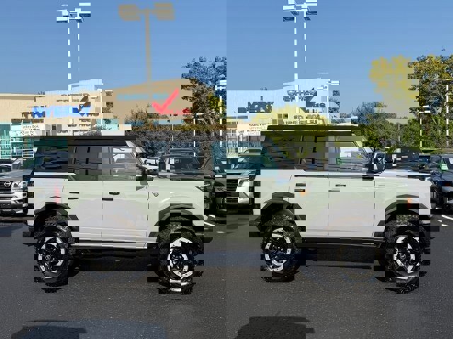 Certified 2022 Ford Bronco Badlands w/ Sasquatch Package image 7