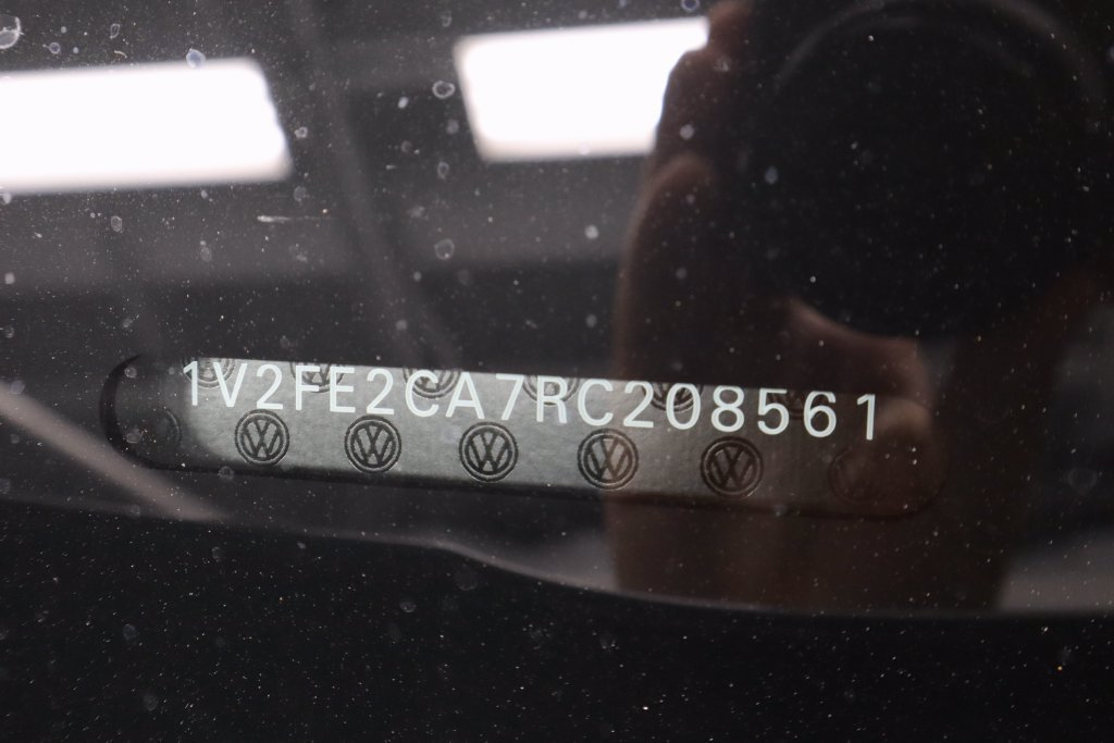 Used 2024 Volkswagen Atlas Cross Sport SEL Premium R-Line AWD/4WD image 36