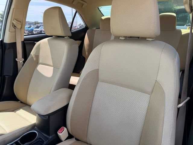Used 2017 Toyota Corolla LE FWD image 10