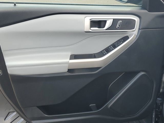 Certified 2023 Ford Explorer XLT w/ Equipment Group 202A image 10