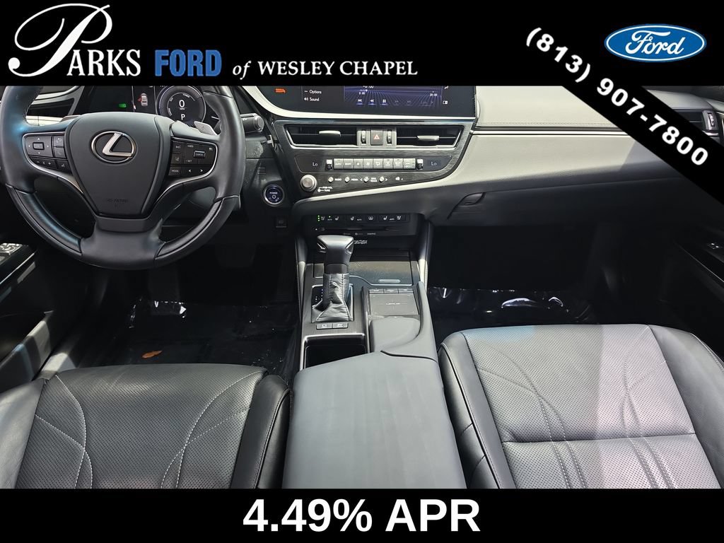 Used 2022 Lexus ES 300h Ultra Luxury w/ Accessory Package 2 FWD image 12