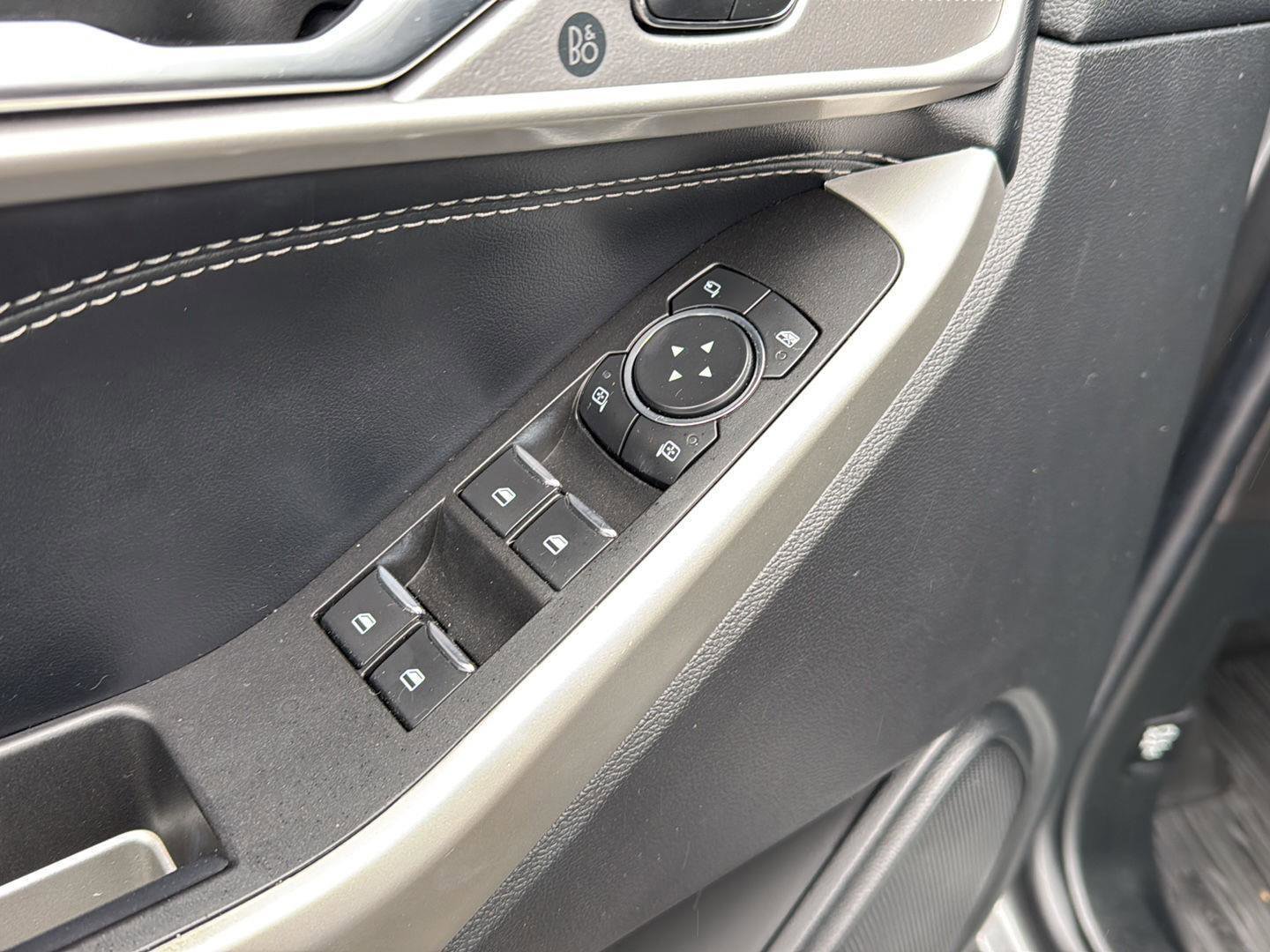 Certified 2022 Ford Explorer Limited w/ Equipment Group 301A image 28