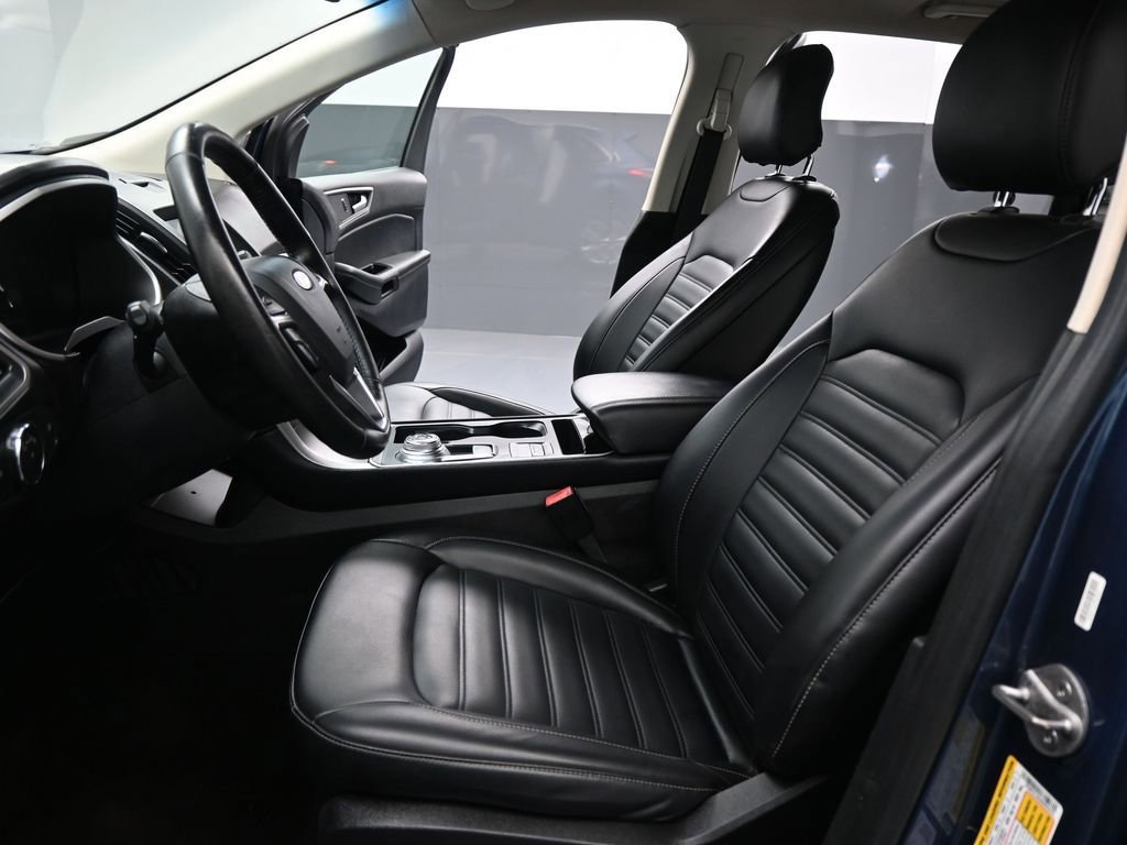 Certified 2019 Ford Edge SEL w/ Equipment Group 201A image 38