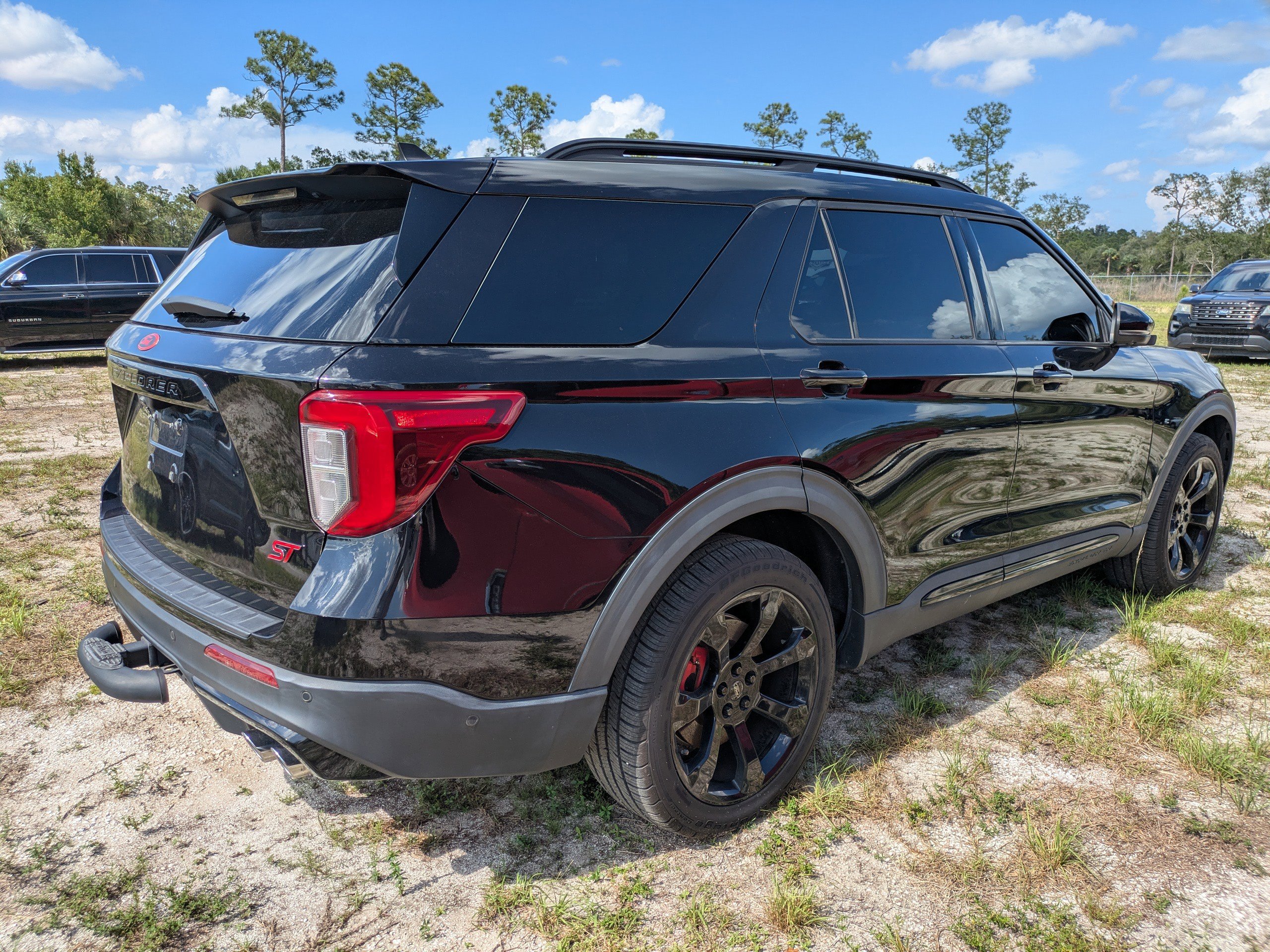 Certified 2021 Ford Explorer ST w/ Equipment Group 401A AWD/4WD image 5