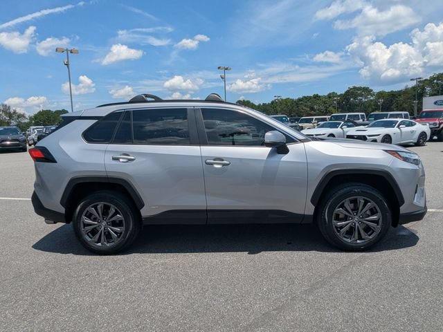 Used 2022 Toyota RAV4 XLE Premium AWD/4WD image 2