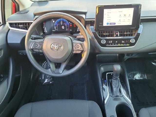 Used 2026 Toyota Corolla LE FWD image 4