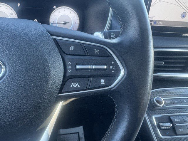 Used 2022 Hyundai Santa Fe Limited image 17