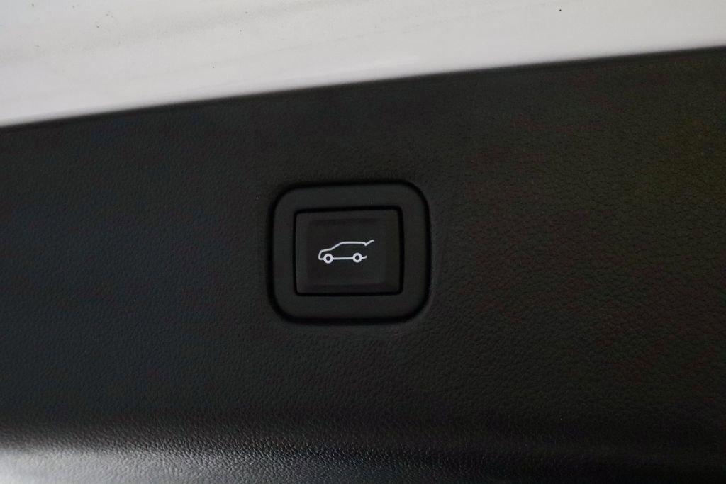 Used 2024 Chevrolet Blazer LT w/ Midnight/Sport Edition image 16