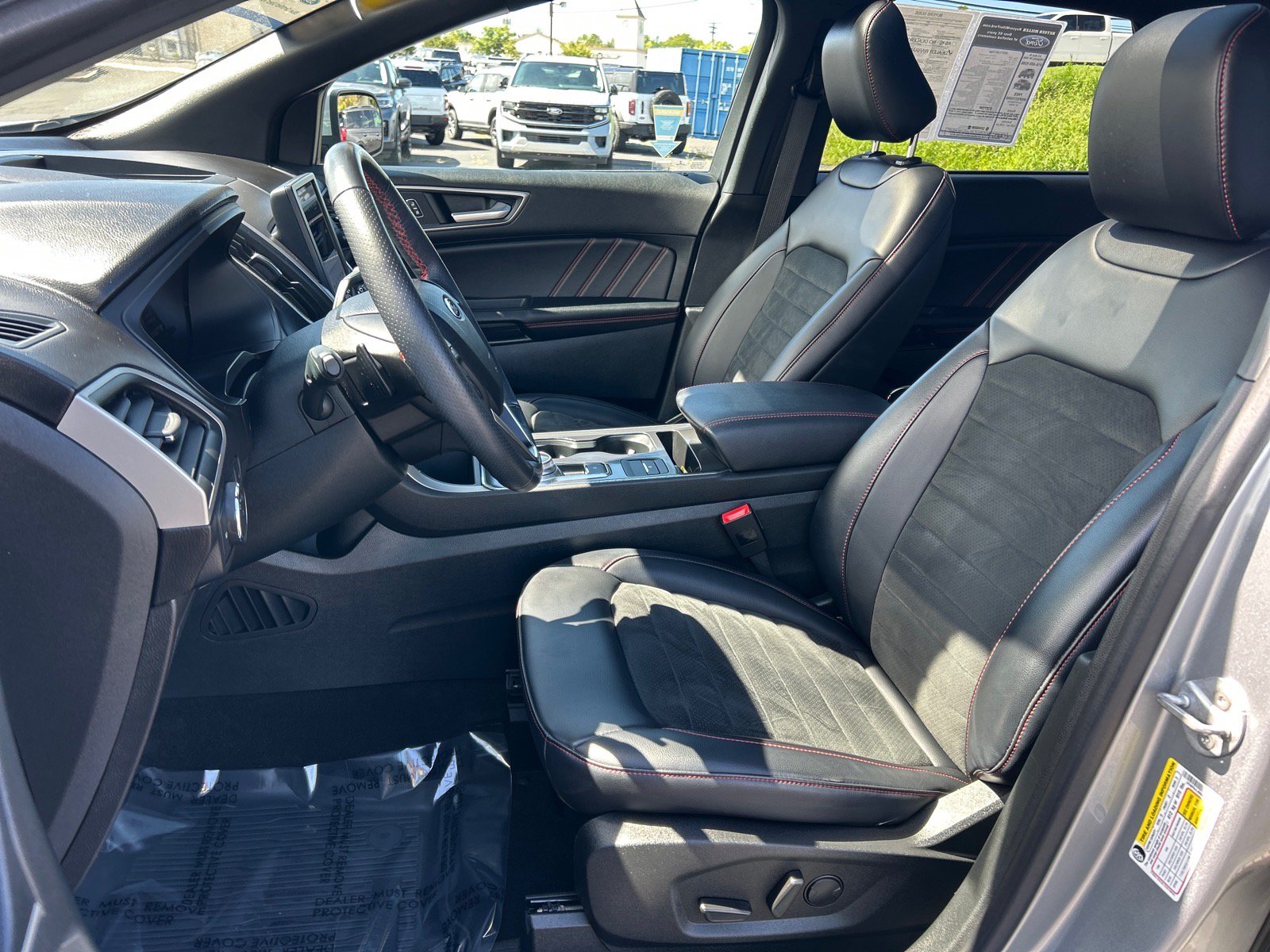 Certified 2022 Ford Edge ST-Line w/ Class II Trailer Tow Package AWD/4WD image 8