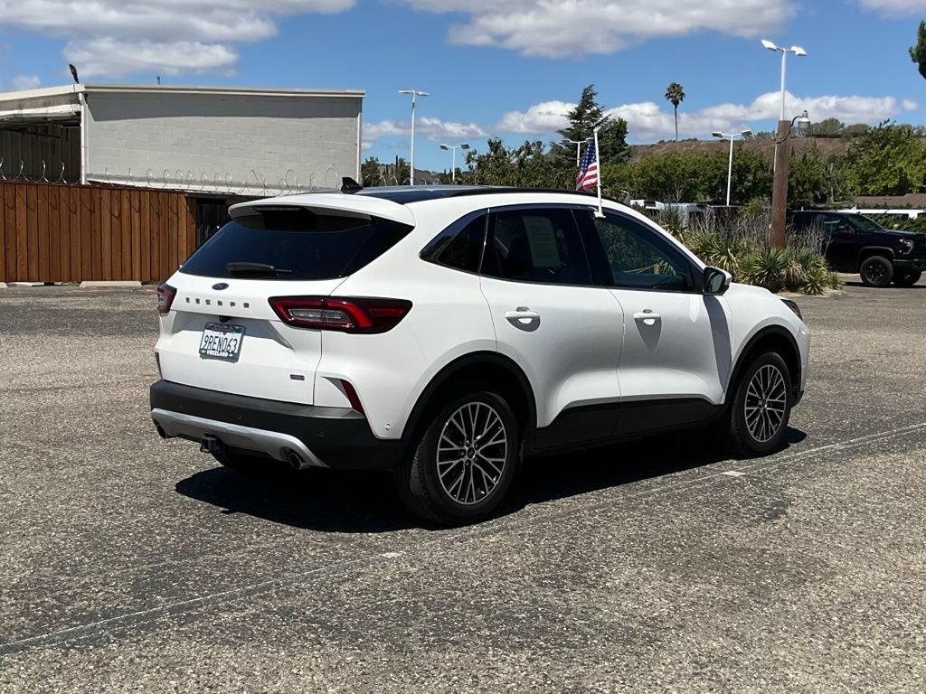 Certified 2024 Ford Escape SE w/ PHEV Premium Package FWD image 6