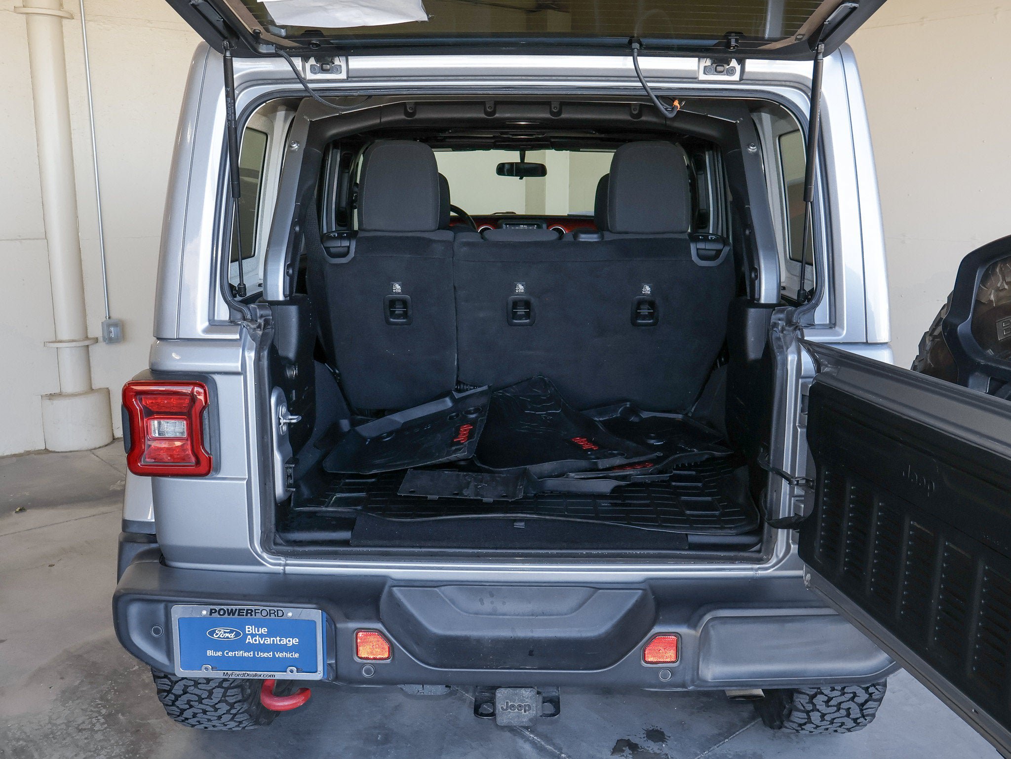 Used 2018 Jeep Wrangler Unlimited Rubicon w/ Safety Group AWD/4WD image 45