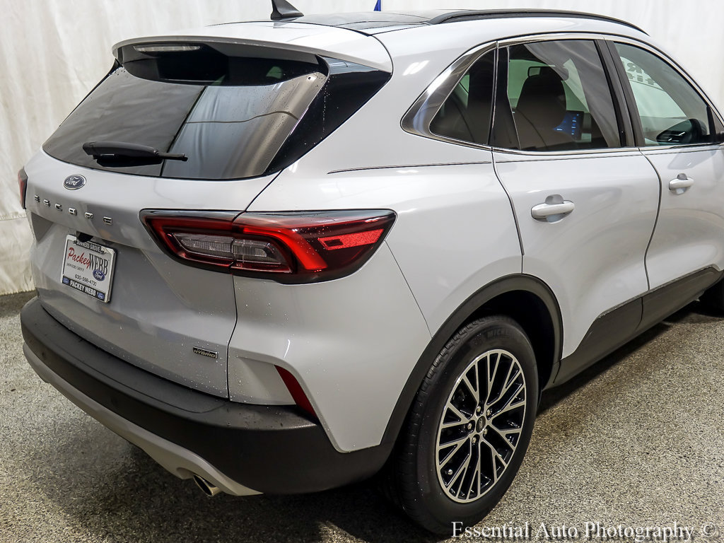 Certified 2025 Ford Escape SE w/ PHEV Premium Package FWD image 6