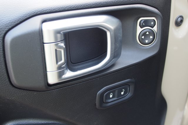 Used 2022 Jeep Wrangler Unlimited Sport AWD/4WD image 19