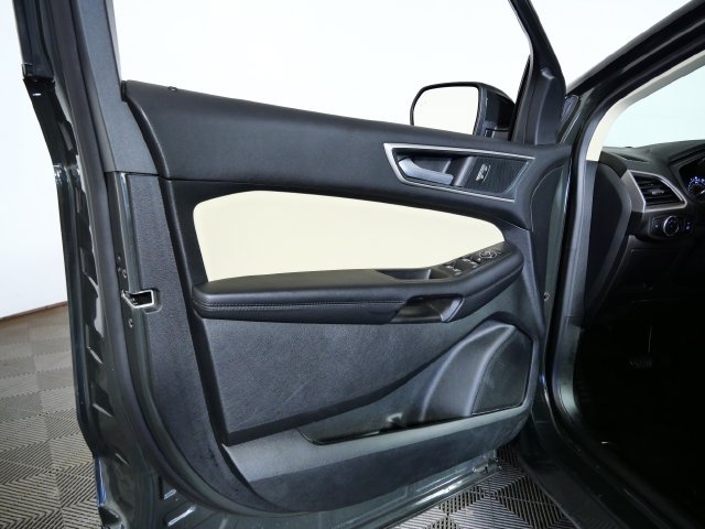 Certified 2024 Ford Edge SEL w/ Convenience Package AWD/4WD image 16