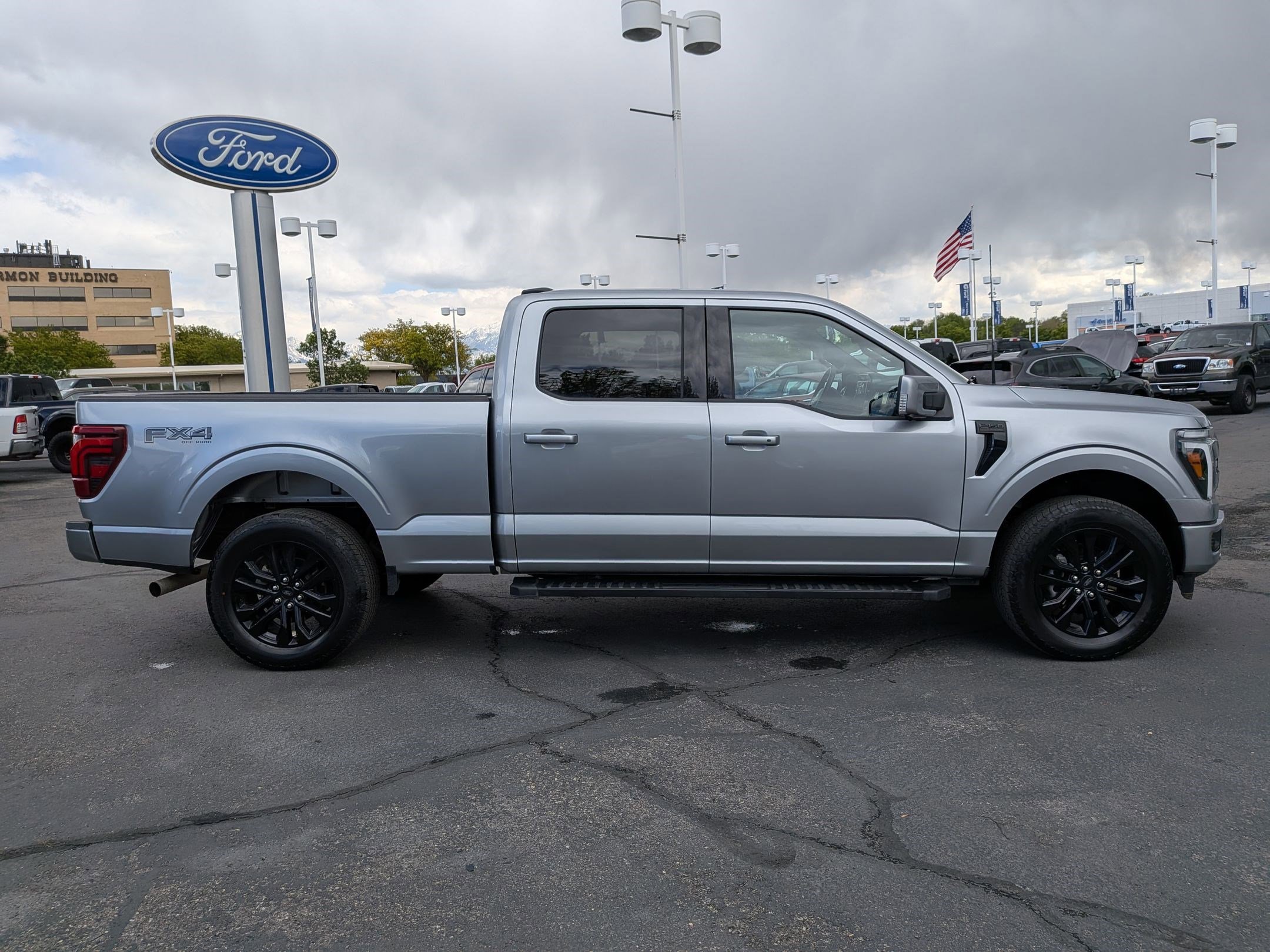 Certified 2025 Ford F150 Lariat w/ FX4 Off-Road Package AWD/4WD image 2