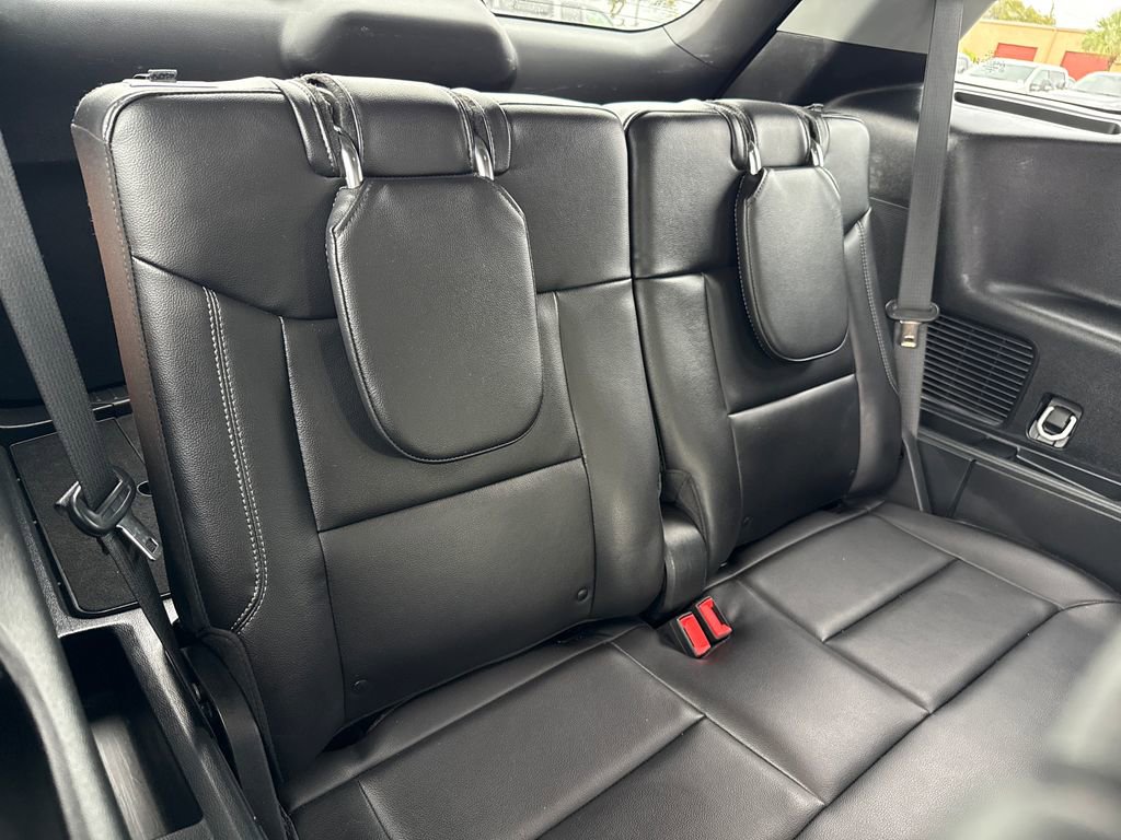 Certified 2023 Ford Explorer Limited w/ Equipment Group 301A image 28