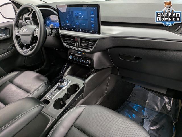 Certified 2024 Ford Escape Platinum image 31