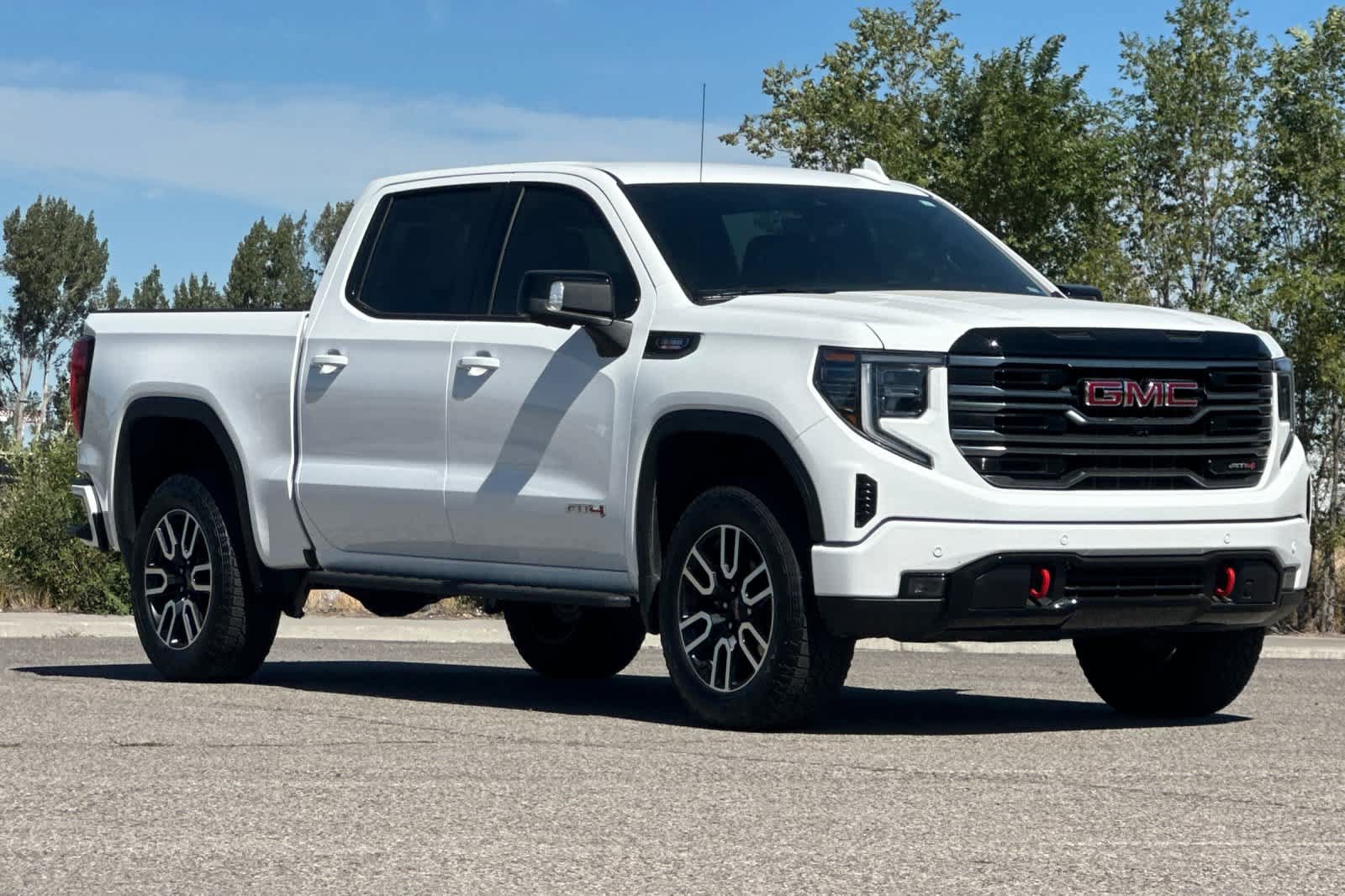 Used 2026 GMC Sierra 1500 AT4 w/ AT4 Premium Package AWD/4WD image 9