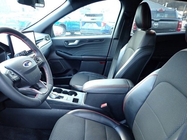 Certified 2024 Ford Escape ST-Line w/ Tech Pack #1 image 10